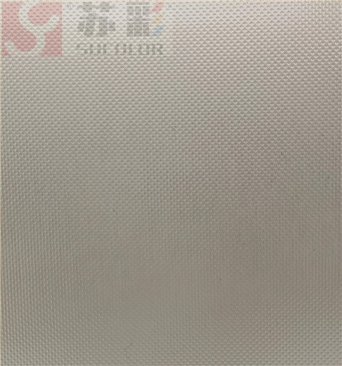 钢塑板-银色小方格
